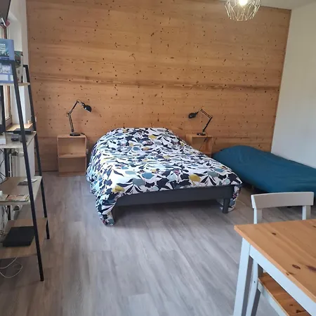 L'oeuf Ou La Poule, Parking Prive, Sur Domaine Viticole * Ribeauvillé